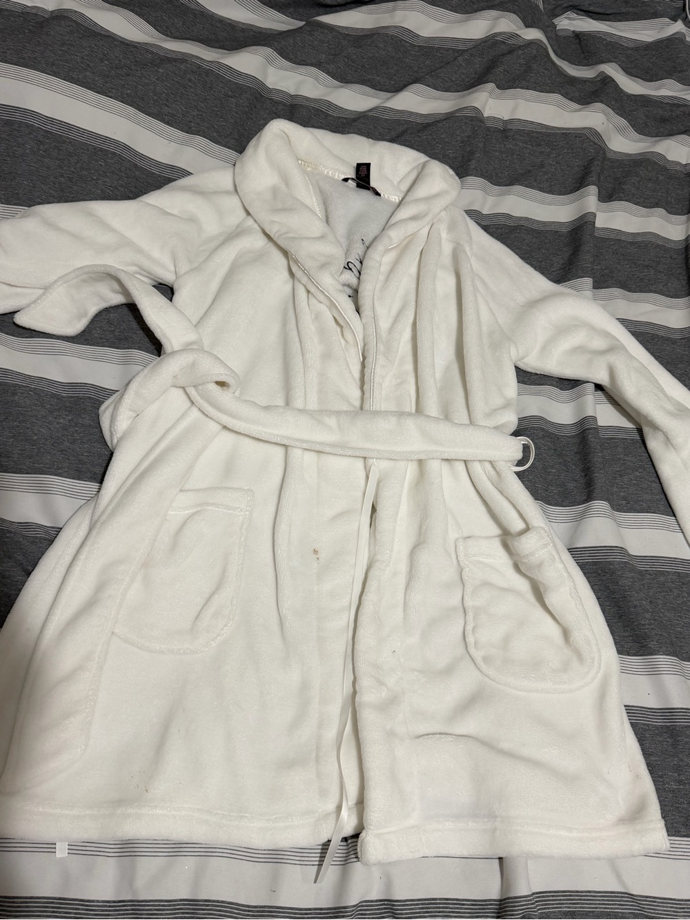 Victoria's Secret White Plush Hooded Robe Jacket - Picture 1 of 3